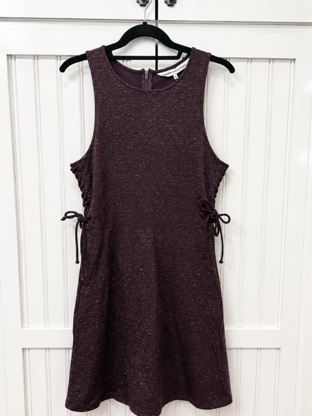 Cupcakes and Cashmere NWT Burgundy Lace-Up Side Sleeveless Dress Size Medium